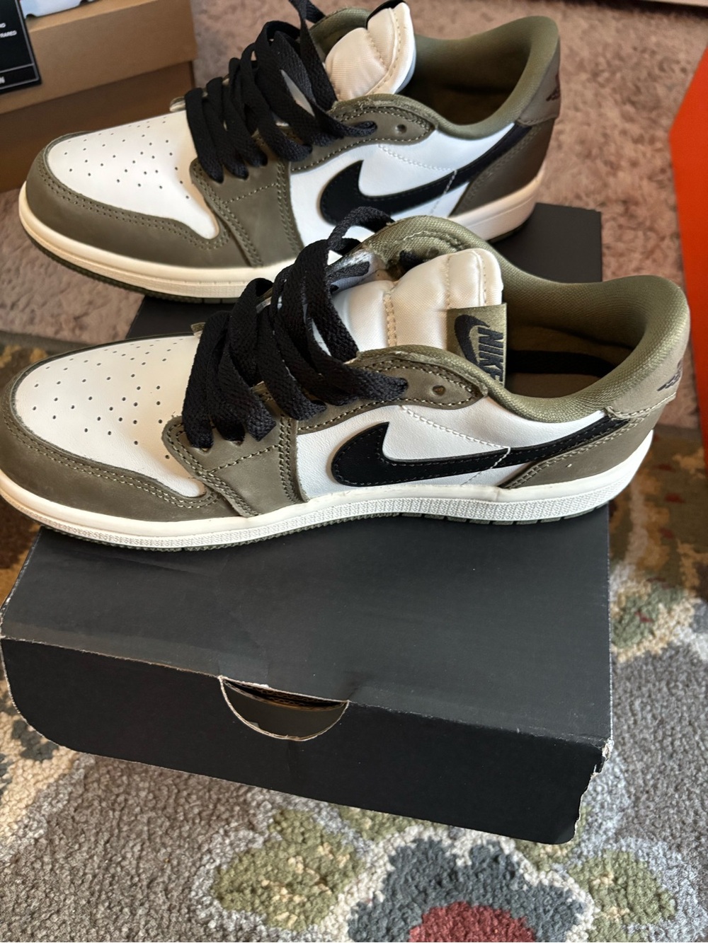 Air Jordan 1 Low Black Toe Medium Olive GS 3Y